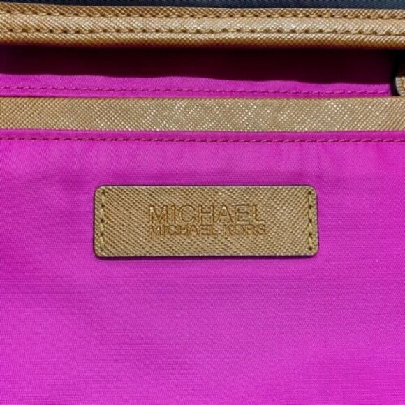 Michael Kors Black and Brown Nylon Kempton Large Pocket Tote GUC - Picture 15 of 16